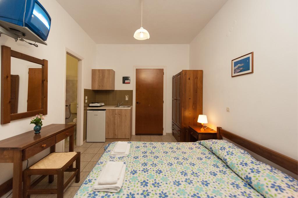 Apostolis Studios Alikí Zimmer foto